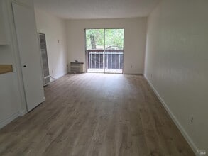 1300 Pine St in Calistoga, CA - Building Photo - Building Photo