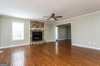 3171 Pilgrims Dr in Douglasville, GA - Building Photo - Building Photo