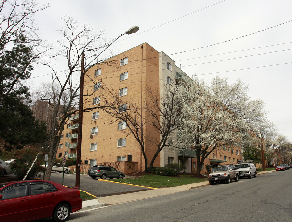 Harvey Hall in Arlington, VA - Building Photo