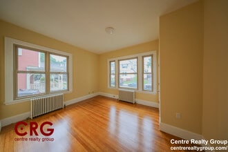 22 Grand View Ave, Unit 1 in Somerville, MA - Foto de edificio - Building Photo