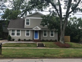 139 Bragg Ave in Auburn, AL - Building Photo