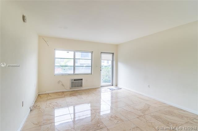1101 Euclid Ave-Unit -6 in Miami Beach, FL - Building Photo - Building Photo