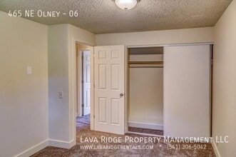 465 NE Olney Ave in Bend, OR - Building Photo - Building Photo