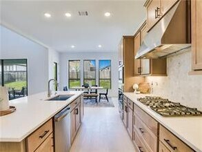 4912 Bruco Ln in Round Rock, TX - Foto de edificio - Building Photo