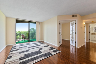 511 Aurora Ave in Naperville, IL - Building Photo - Building Photo