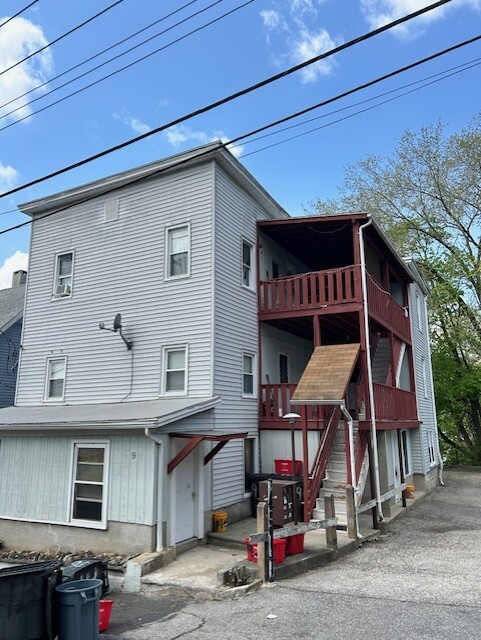 9 7th St in Derby, CT - Building Photo