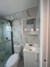 134 Woodbine Ave in Staten Island, NY - Building Photo - Building Photo