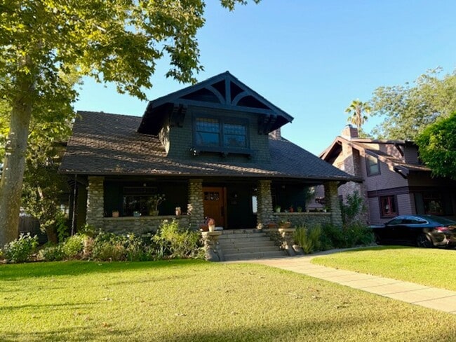 property at 1420 Laurel St