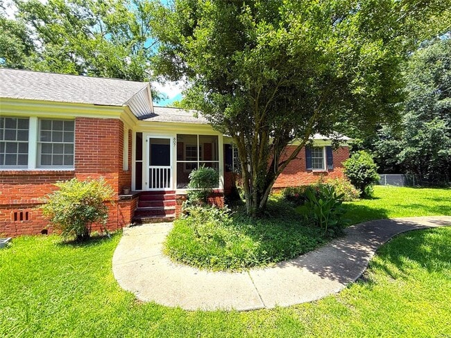 property at 807 E Edgemont Ave