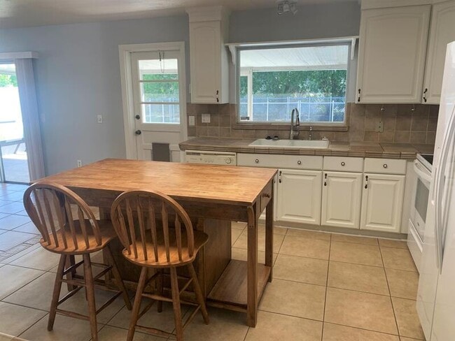 523 Spring Oaks Blvd in Altamonte Springs, FL - Building Photo - Building Photo