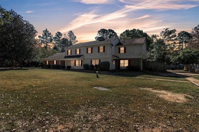 2613 Stratford Ln in Morrow, GA - Building Photo - Building Photo