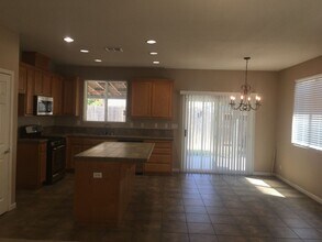 3167 Cass Ln in Stockton, CA - Building Photo - Building Photo