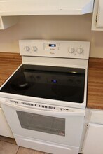 3727 Willow Creek Rd in Nashville, TN - Building Photo - Building Photo