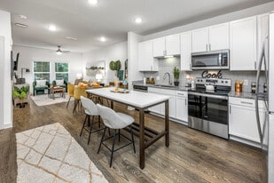 Novo Gateway | Apartments and Townhomes in Ft. Myers, FL - Building Photo