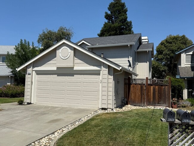 3561 Helen Dr in Pleasanton, CA - Building Photo - Building Photo