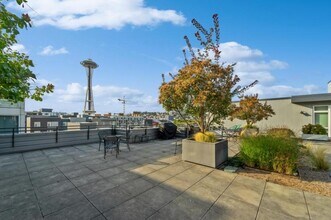 699 John St in Seattle, WA - Building Photo - Building Photo
