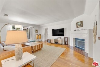 13253 Magnolia Blvd in Los Angeles, CA - Building Photo - Building Photo