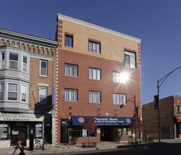 1220-1222 W Belmont Ave in Chicago, IL - Building Photo - Building Photo