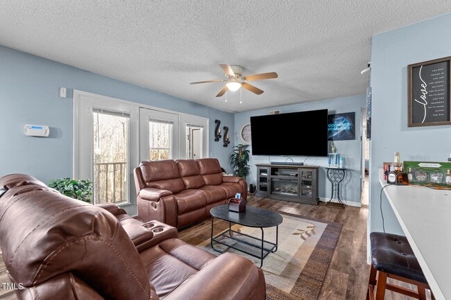 property at 702 Glendale Dr
