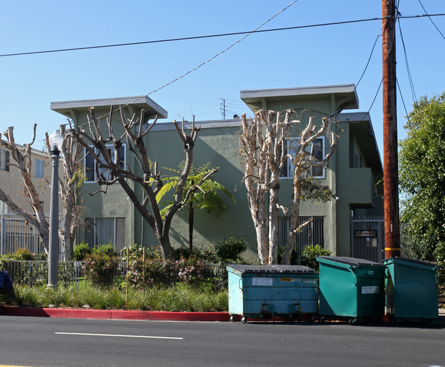 1950 Cloverfield Blvd in Santa Monica, CA - Building Photo - Building Photo