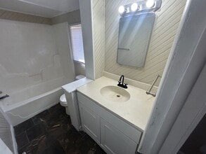 634 S Fountain St in Wichita, KS - Building Photo - Building Photo