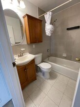 539 W Stratford Pl, Unit 405 in Chicago, IL - Foto de edificio - Building Photo