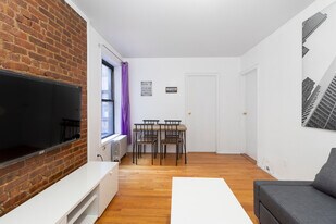 340 E 94th St, Unit SI ID1032043P in New York, NY - Building Photo