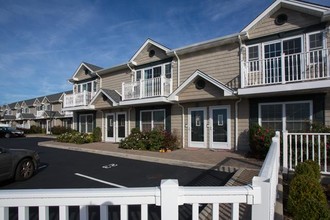 Fairfield Waterside At Village Of East Rockaway in East Rockaway, NY - Building Photo - Building Photo