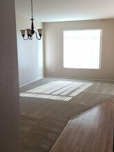 12592 Eaton Ln in Victorville, CA - Building Photo - Building Photo