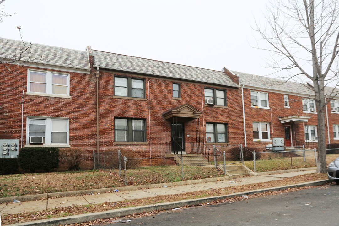 1412 Holbrook St NE in Washington, DC - Building Photo