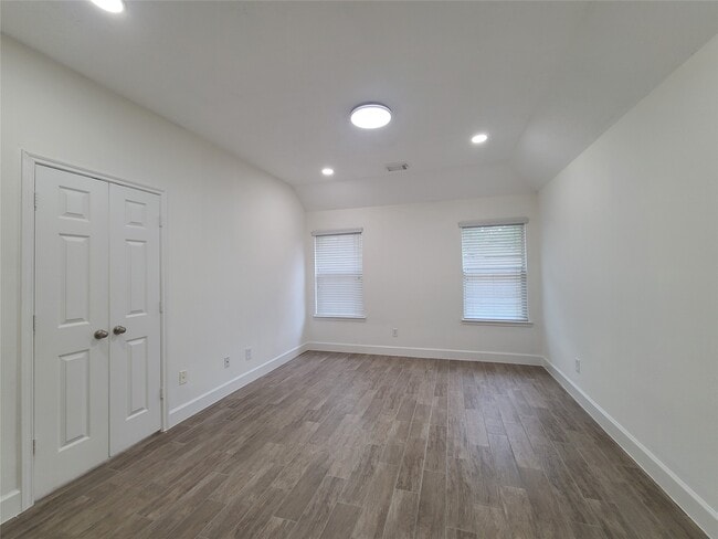 property at 2431 Morgan Ridge Ln