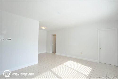 7315 Harding Ave-Unit -1 in Miami Beach, FL - Building Photo - Building Photo