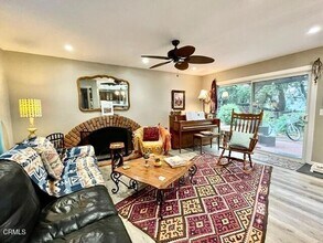 883 Moreno Dr in Ojai, CA - Foto de edificio - Building Photo