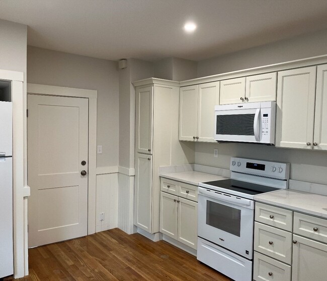 56 Sydney St in Somerville, MA - Building Photo - Building Photo