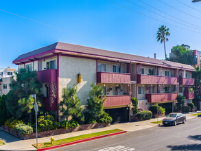 1703 Stoner Ave in Los Angeles, CA - Building Photo - Building Photo