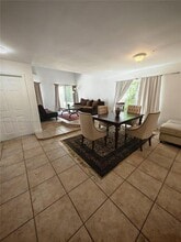 4807 Ponce de Leon-Unit -2 in Coral Gables, FL - Building Photo - Building Photo