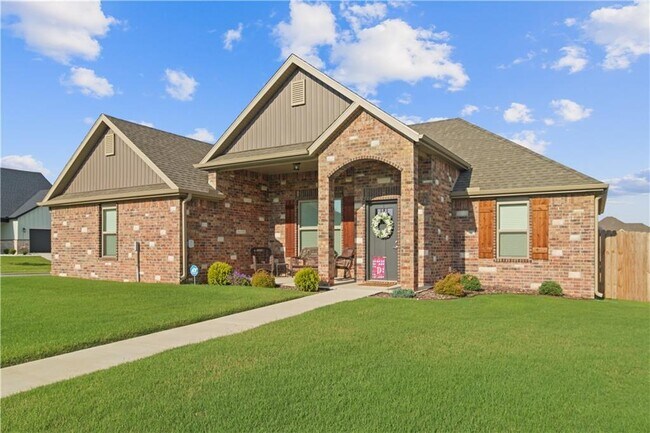 2108 Flynn St in Pea Ridge, AR - Building Photo - Building Photo