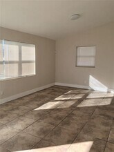209 SW 14th St in Dania Beach, FL - Building Photo - Building Photo