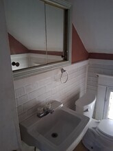 1803 Pointview Ave in Youngstown, OH - Foto de edificio - Building Photo