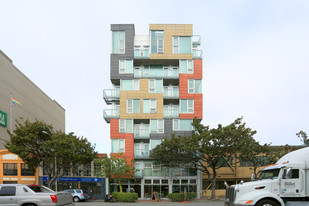 Cubix Yerba Buena in San Francisco, CA - Foto de edificio - Building Photo