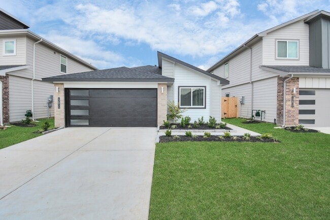 12814 Heddington Grv Ln in Houston, TX - Building Photo - Building Photo