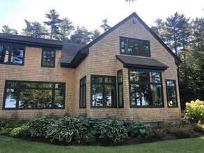 1140 Roosevelt Trail in Windham, ME - Building Photo - Building Photo