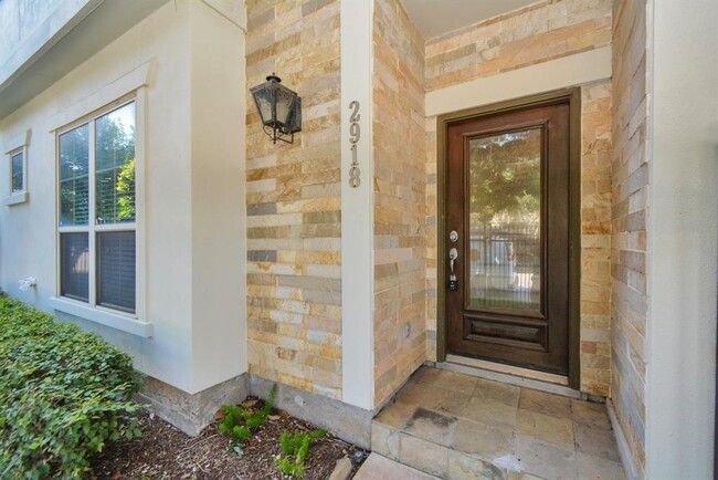 property at 2918 Leeland St