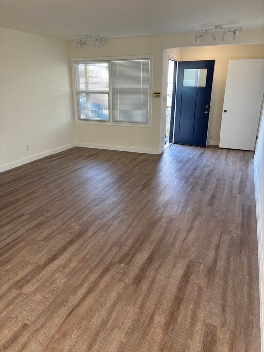 128 N Kingston St, Unit 128A N. Kingston St in San Mateo, CA - Building Photo