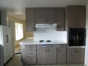 221 Longview Ln in San Luis Obispo, CA - Building Photo - Building Photo