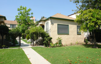 525-529 W Stocker St in Glendale, CA - Building Photo - Building Photo