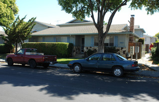 871 Burbank Dr Apartments