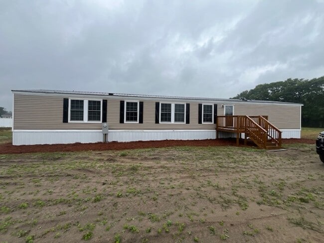 property at 882 Nobles Mill Rd