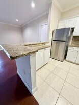 801 NE 199th St in Miami, FL - Building Photo