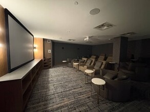 308 Morrissey Rd in Port Moody, BC - Building Photo - Building Photo